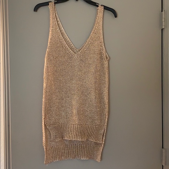 Gold sleeveless shirt - Picture 1 of 2